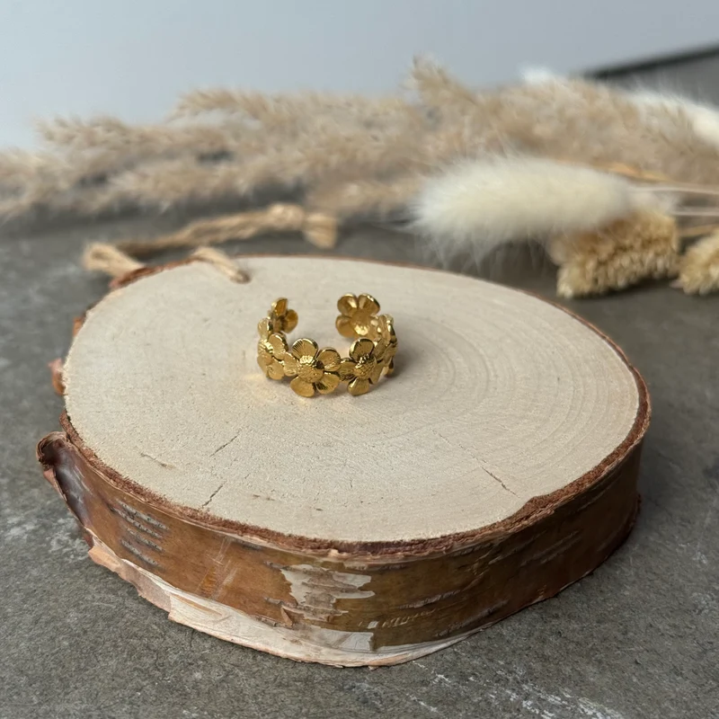 Big Bloom Ring | Gold