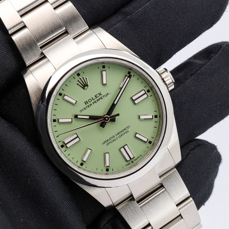 Rolex Oyster Perpetual 41 134300 Pistachio 12/25