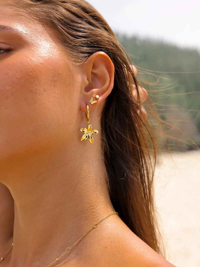 Plumeria Ohrring-Charm