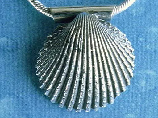 Anhänger Herzmuschel Silber stachelige s