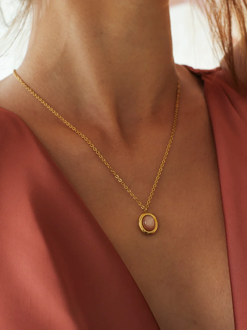 Chasing Starlight Light Orange Kette
