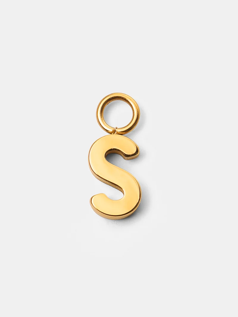 Pure Letter Ohrring-Charms