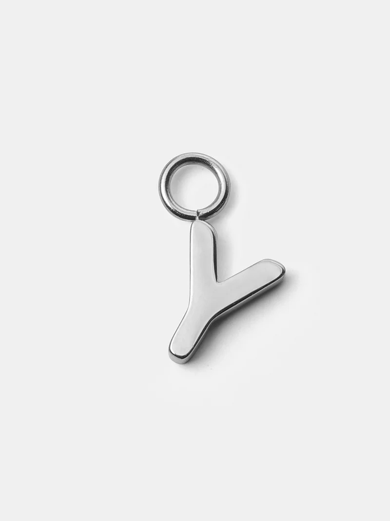 Pure Letter Ohrring-Charms