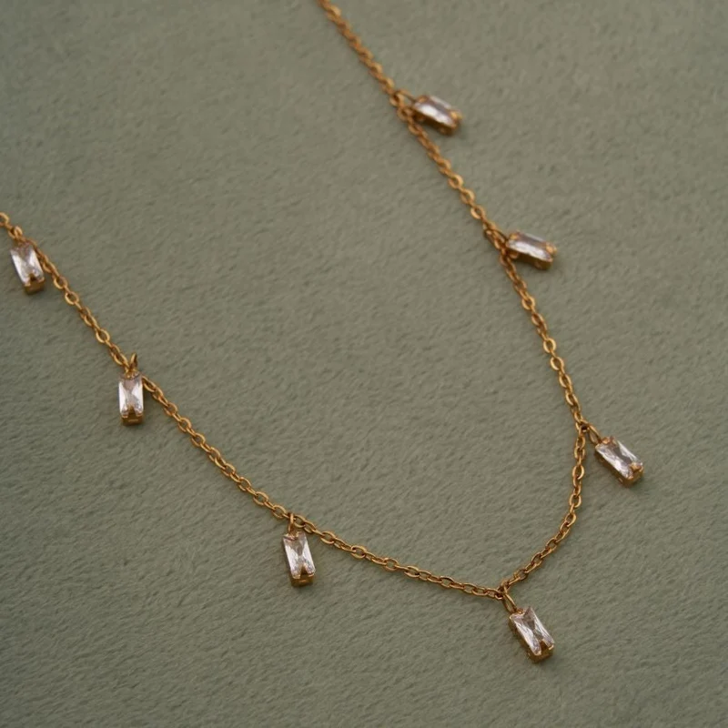 Everlasting Baguette Dangle Kette 14K Vergoldet