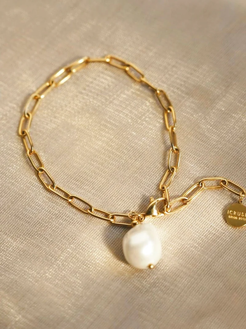 Pearl Whisper ARMBAND