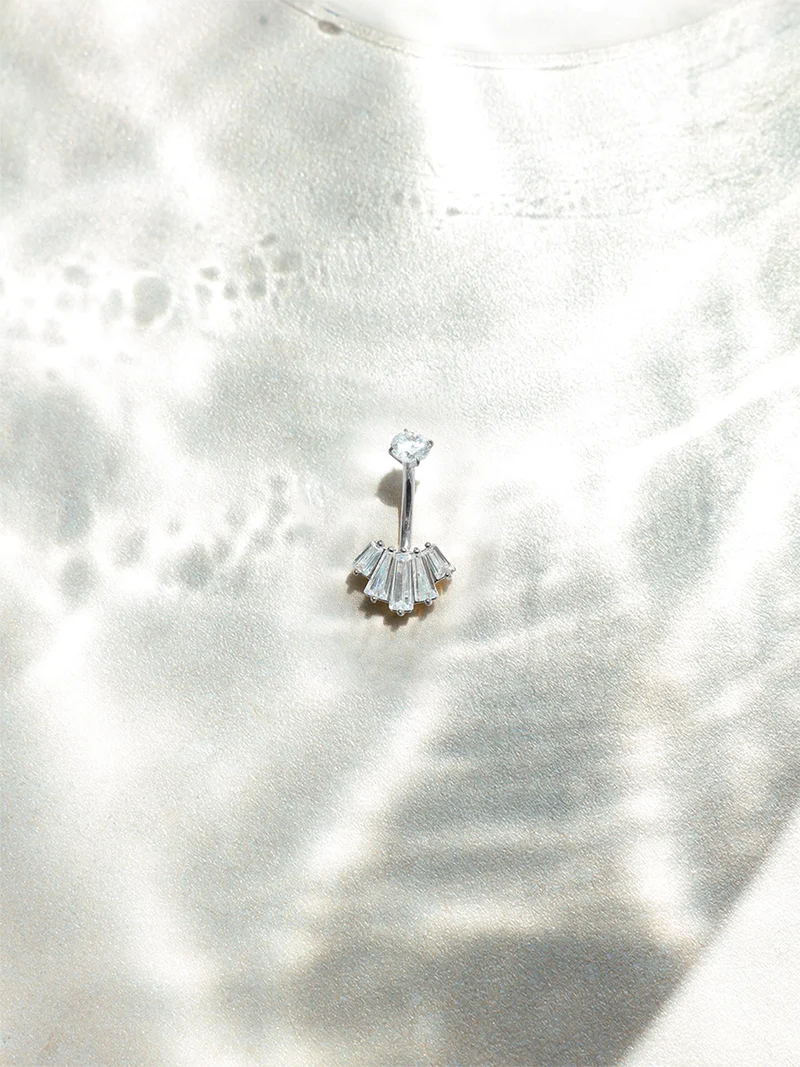 Crystal Cascade Bauchnabelpiercing