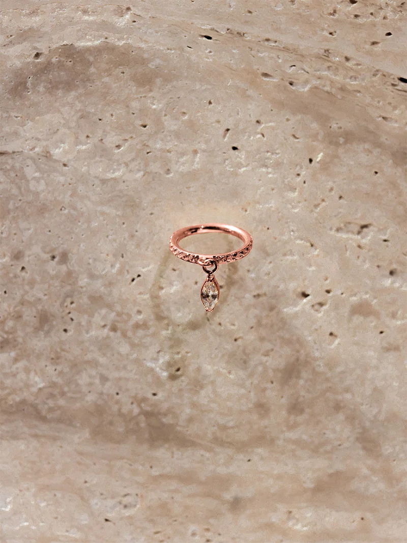 Shimmer Drop Titan Piercing