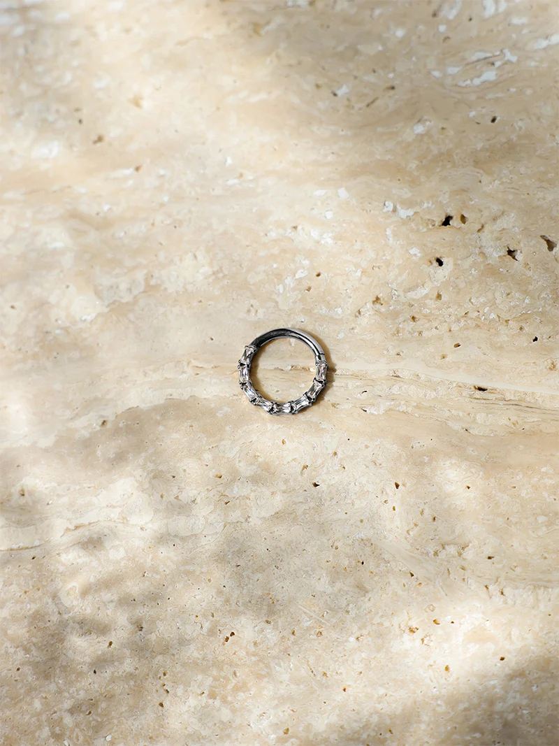 Elegant Sparkle Titan Piercing