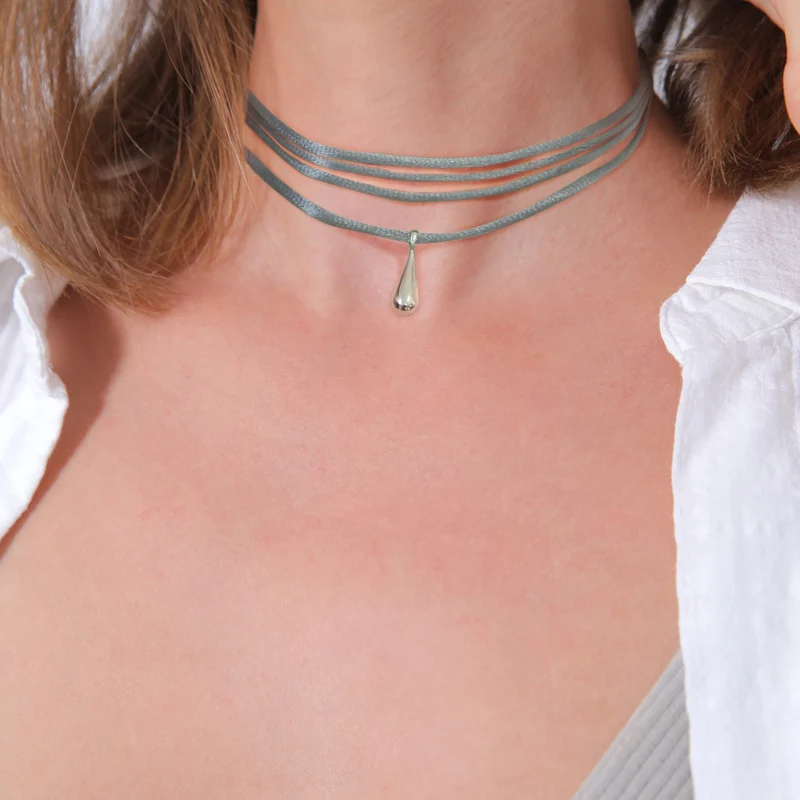Choker Tropfen Anhänger | Satin (Grau)