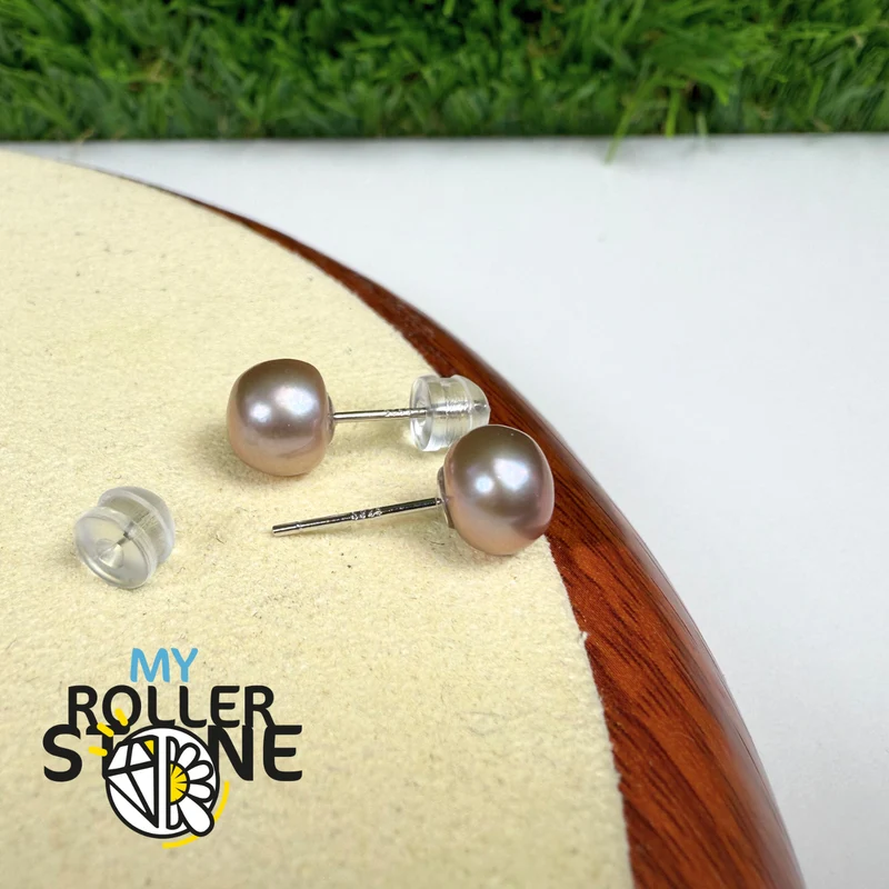 Ohrringe aus 925er Sterlingsilber mit „violetten“ Süßwasserperlen