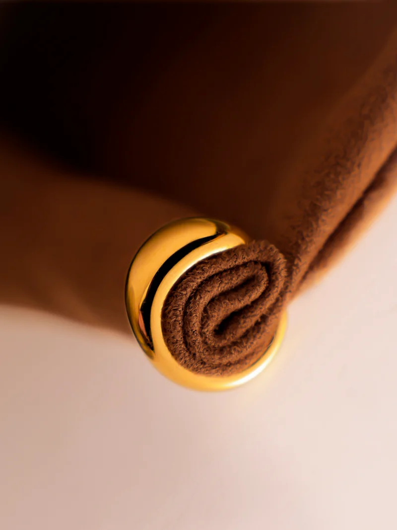 Sleek Curve Earcuff