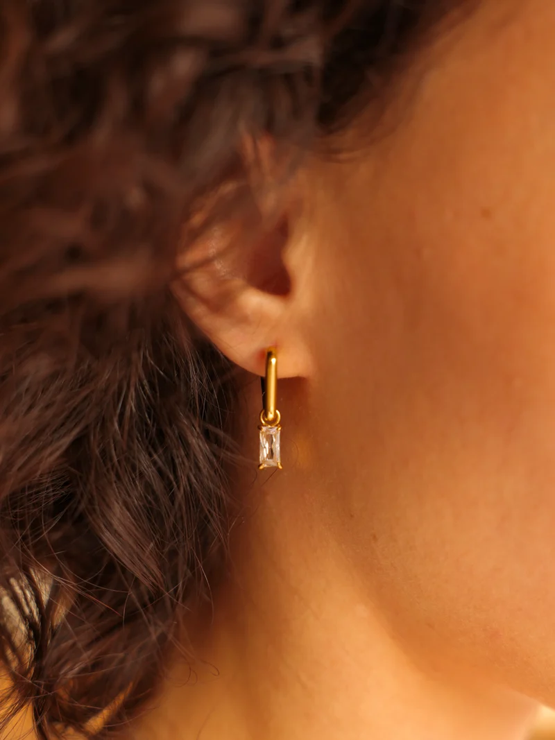 4x8mm Simplicity Shine Medium Ohrring-Charm