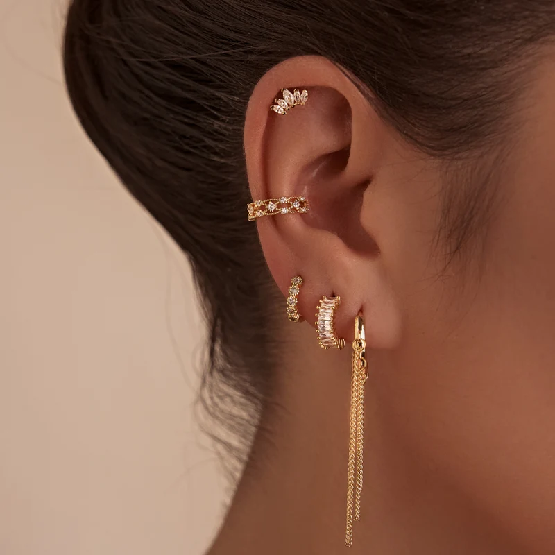 Throne Ohrstecker 18K Gold Vergoldet
