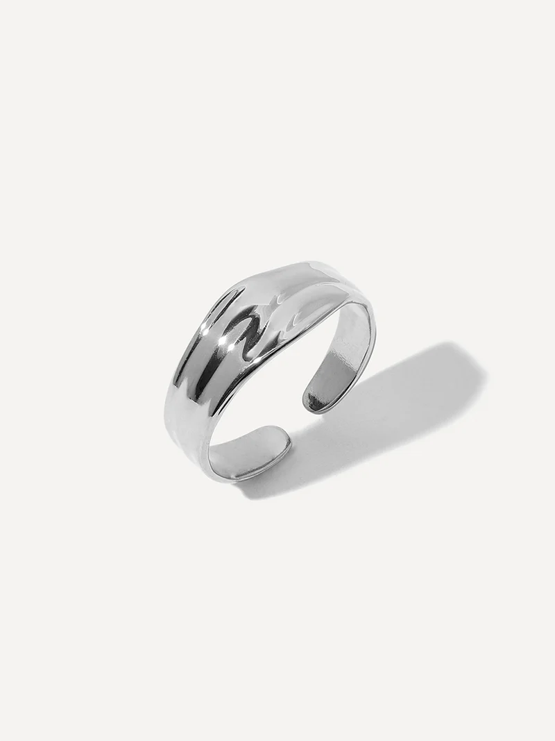Flowing Grace Ring
