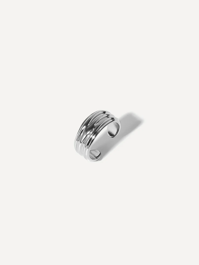 Flowing Grace Earcuff