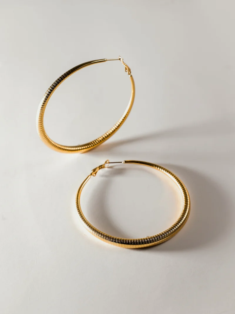 Elegant Loop Ohrringe