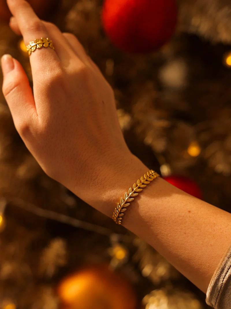 Leaf Echo Armcuff