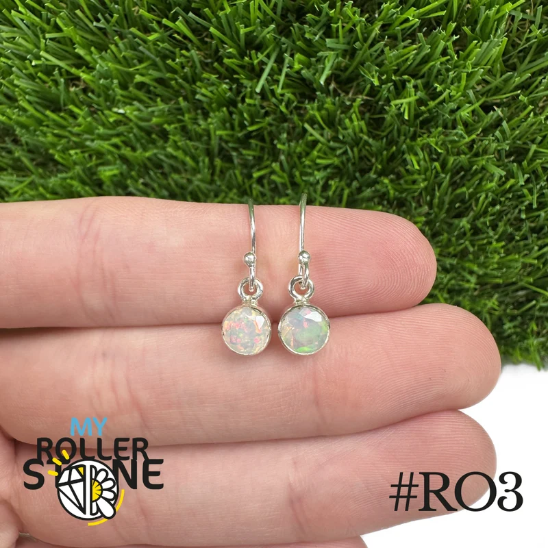 Runde äthiopische Opal-Ohrringe, 6,5 x 6,5 mm, aus 925er Sterlingsilber