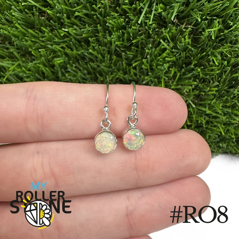 Runde äthiopische Opal-Ohrringe, 6,5 x 6,5 mm, aus 925er Sterlingsilber