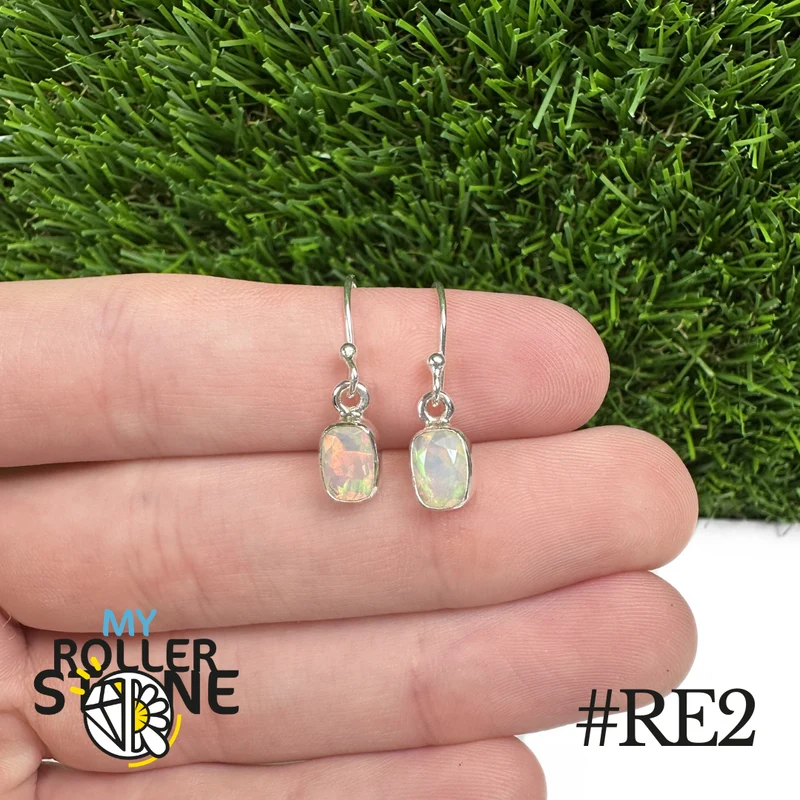 Rechteckige Ohrringe aus äthiopischem Opal, 8 x 6 mm, aus 925er Sterlingsilber