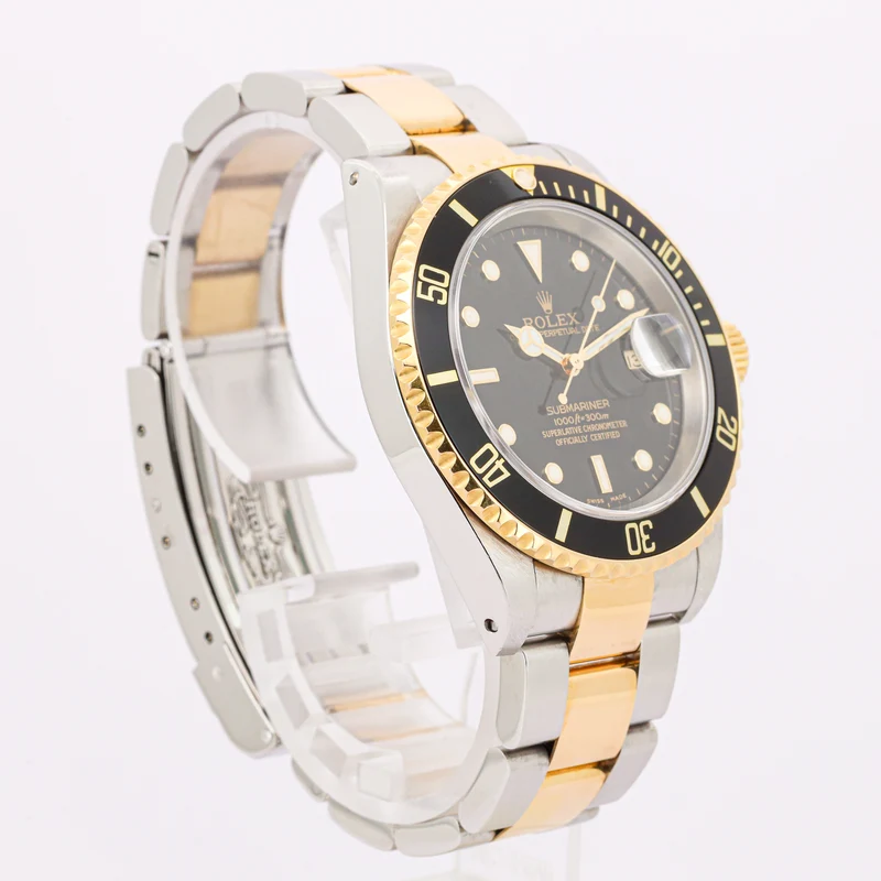 Rolex Submariner Date 40 16613 Stahl/Gold Full Set Good Condition