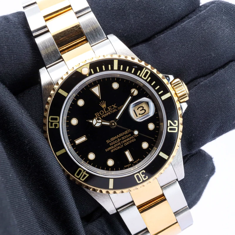 Rolex Submariner Date 40 16613 Stahl/Gold Full Set Good Condition
