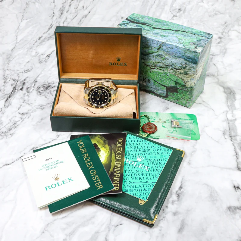 Rolex Submariner Date 40 16613 Stahl/Gold Full Set Good Condition