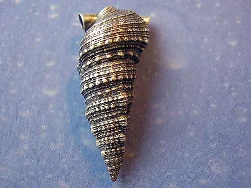 Schlanke Schnecke Anhänger