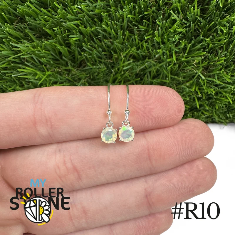 Runde äthiopische Opal-Ohrringe 5 x 5 mm in 925er Sterlingsilber #R10
