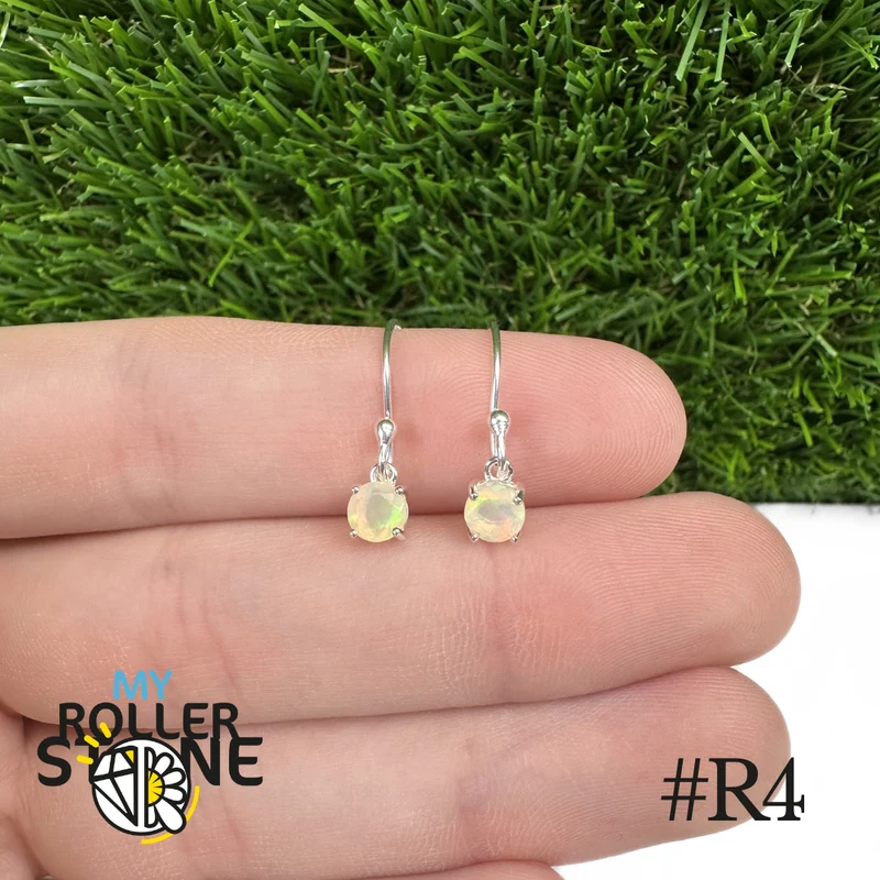 Runde äthiopische Opal-Ohrringe 5 x 5 mm in 925er Sterlingsilber #R4