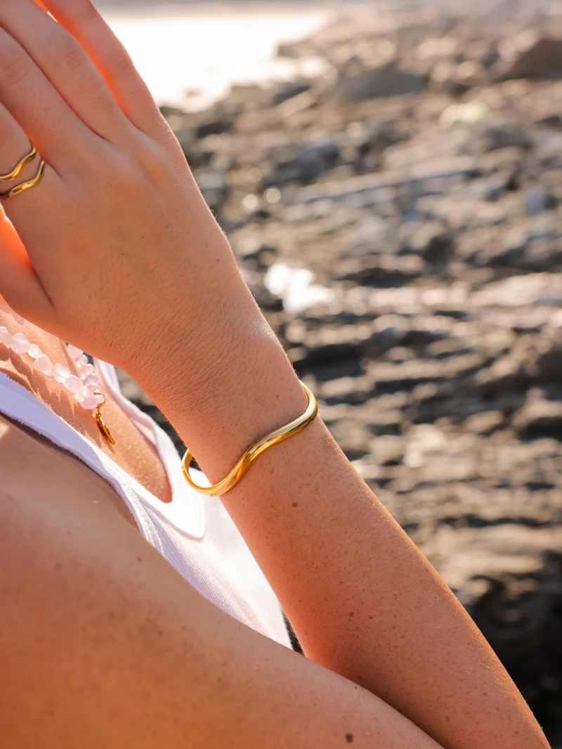 Dreamy Wave Armcuff