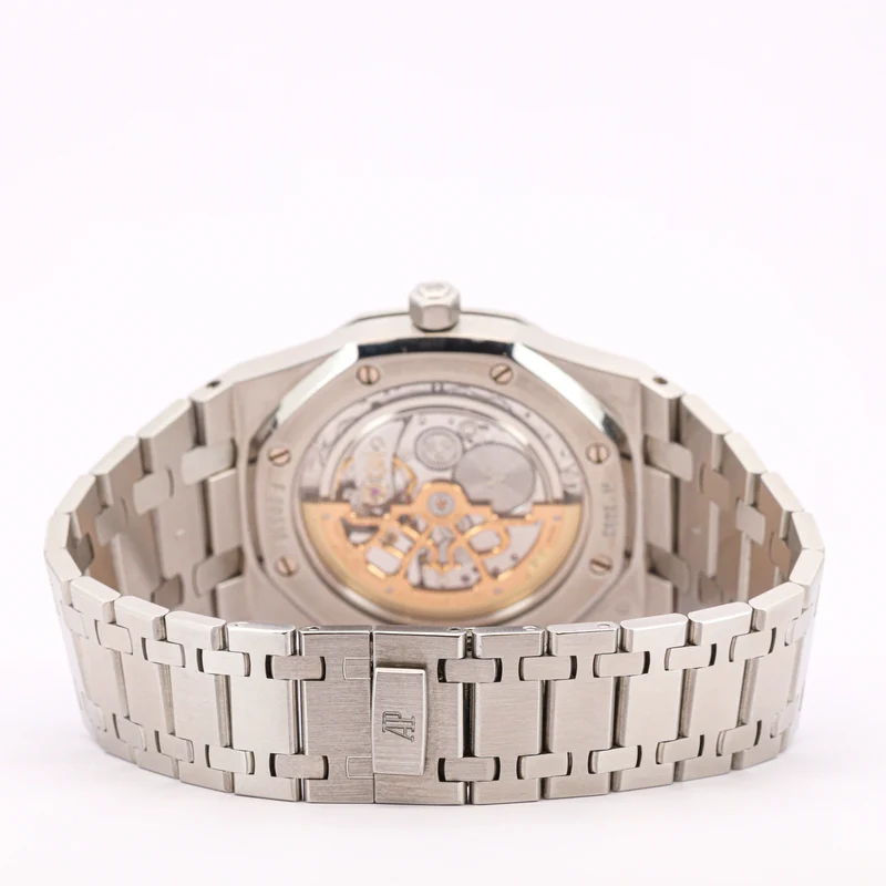 Audemars Piguet Royal Oak Jumbo Extra Thin Blue Dial