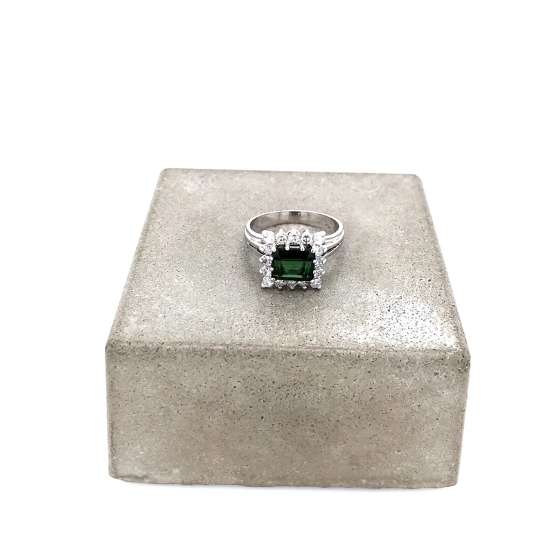 Ring Weißgold 750 mit Turmalin & Diamanten