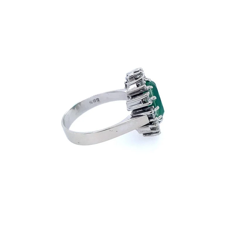 Ring Weissgold 585 mit synthetischem Smaragd & Brillanten