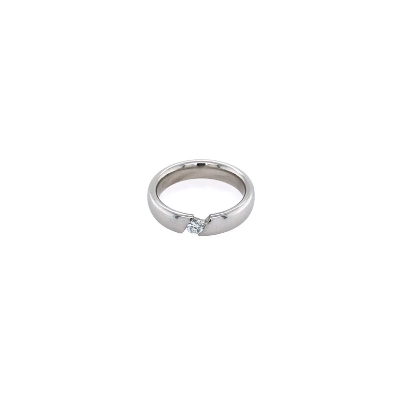 Platin Ring mit Brillant