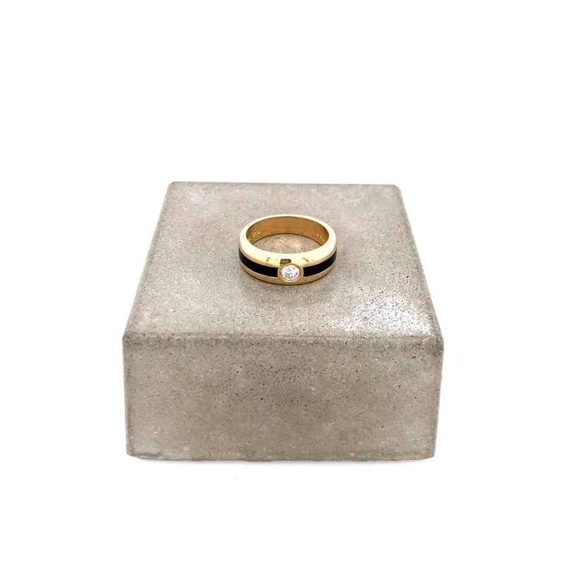 Ring Gelbgold 750 mit Brillant & Onyx