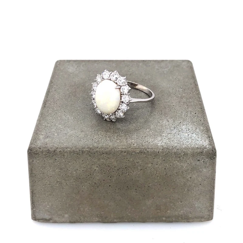 Ring Weissgold 750 mit Opal & Brillanten