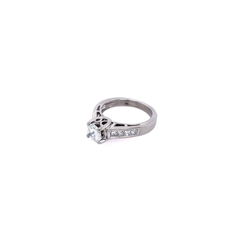 Ring Solitaire Platin mit 1 Brillant