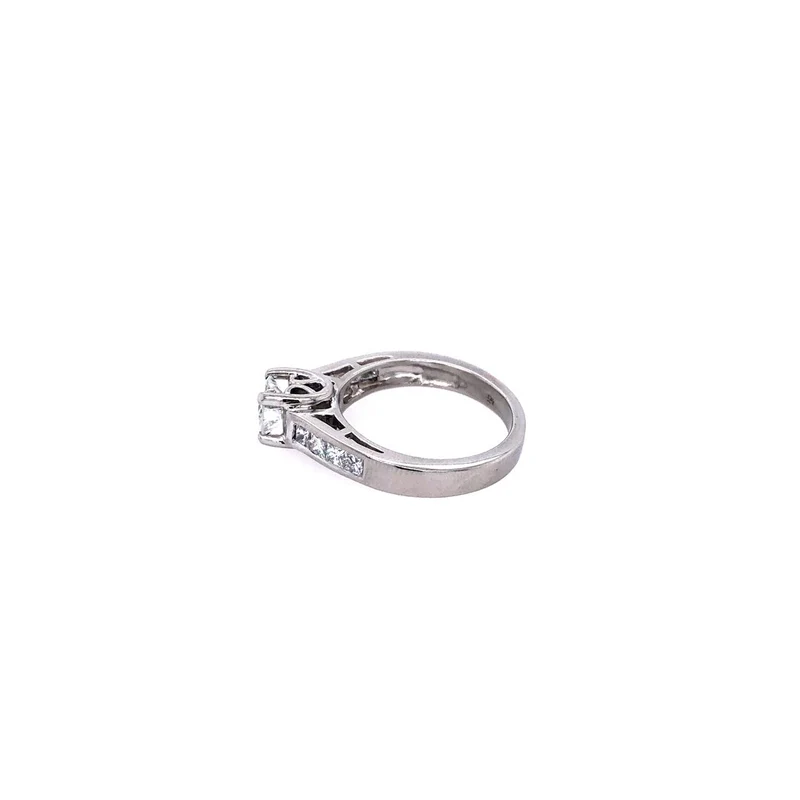 Ring Solitaire Platin mit 1 Brillant