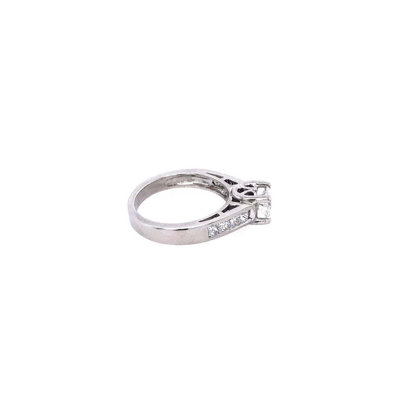 Ring Solitaire Platin mit 1 Brillant