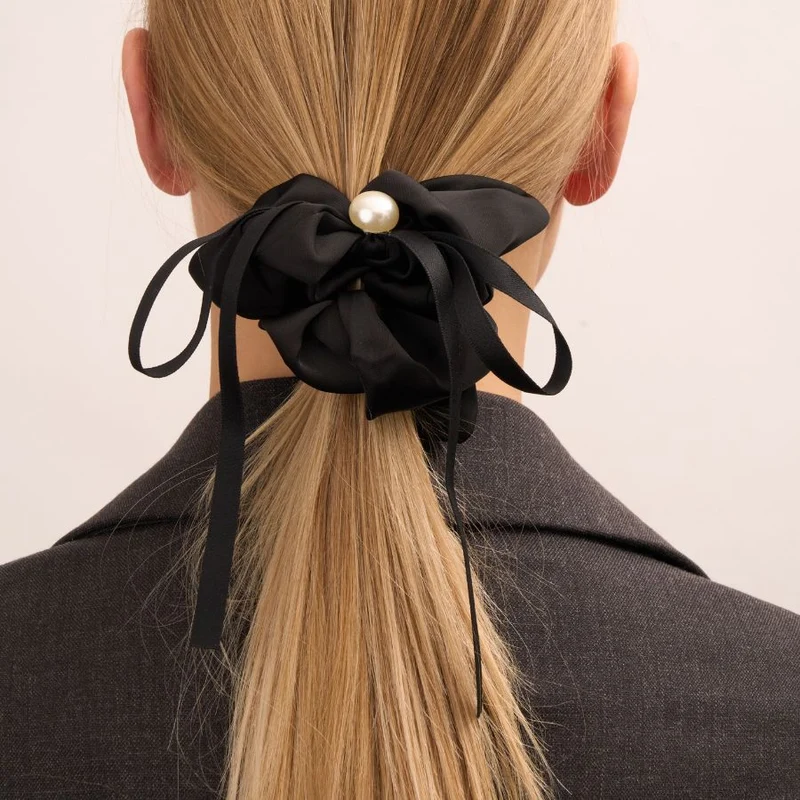 Noir Ribbon Scrunchy