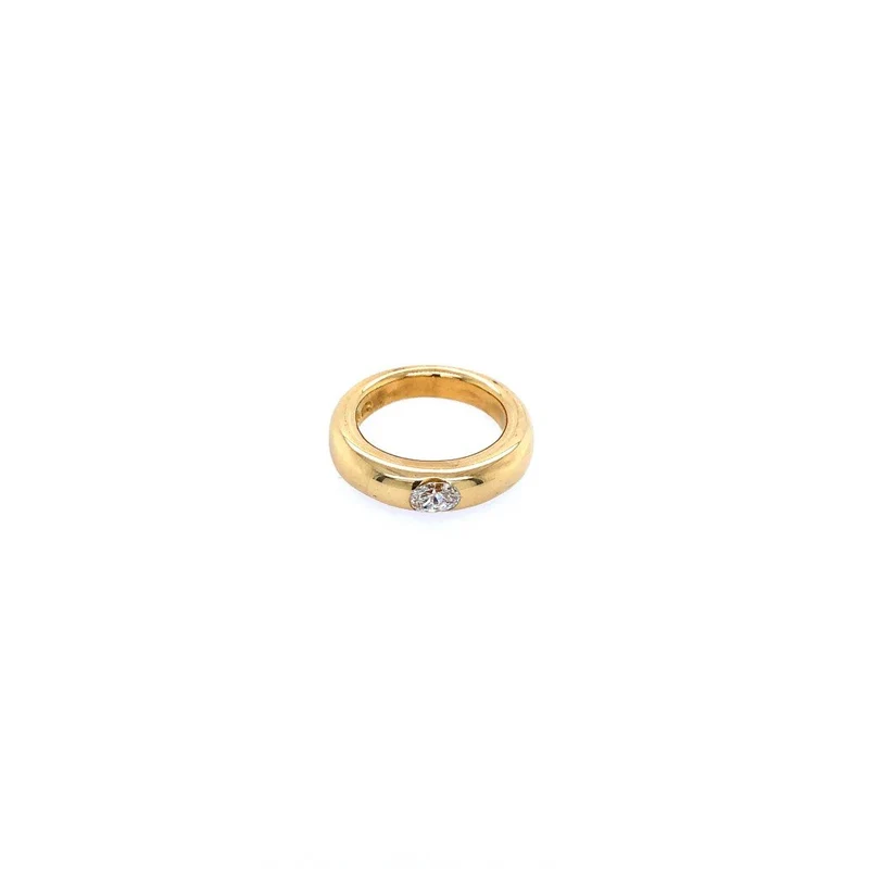 Ring Gelbgold 750 mit Diamant "Oval-Cut"