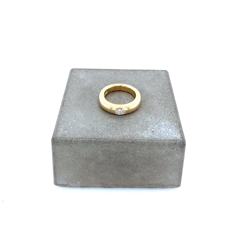 Ring Gelbgold 750 mit Diamant "Oval-Cut"