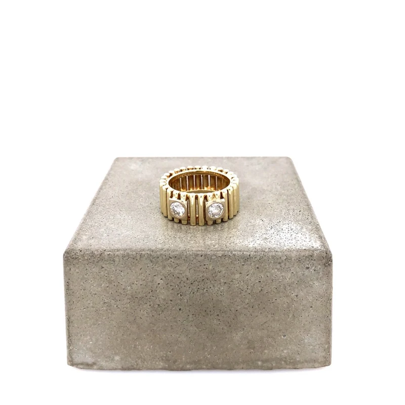 Ring Gelbgold 585 mit 2 Brillanten