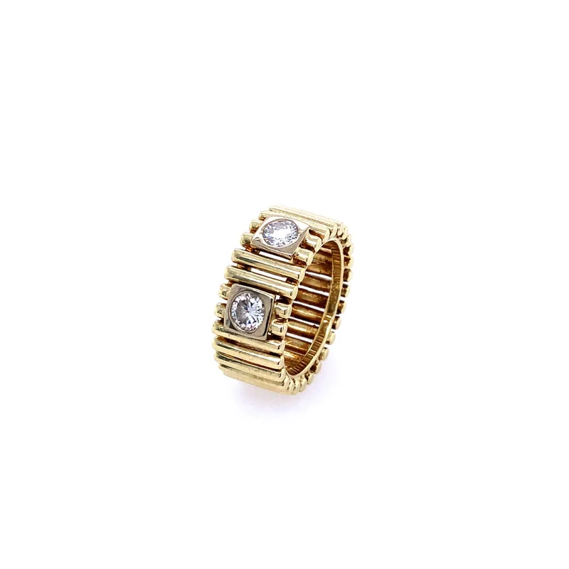 Ring Gelbgold 585 mit 2 Brillanten