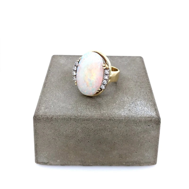 Ring Bicolor Gold 585 mit grossem Opal & Brillanten