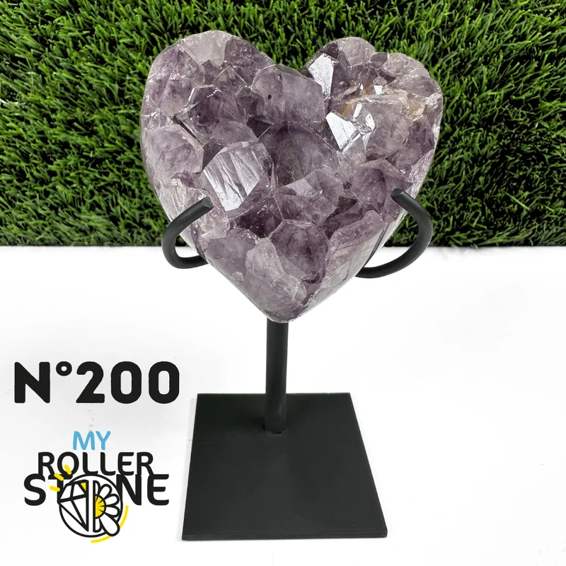 Amethyst-Herzgeode auf Metallständer Nr. 200