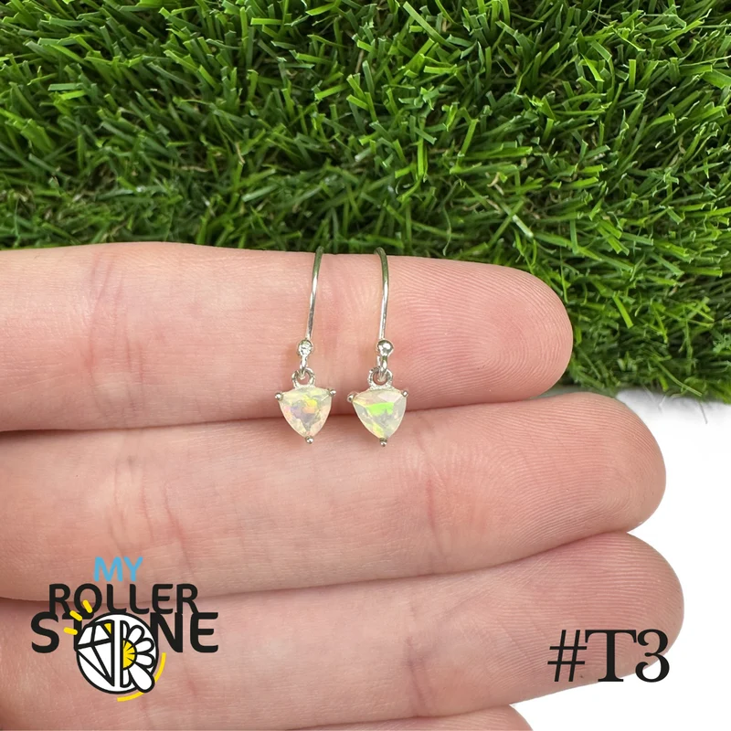 Äthiopische Trillon-Opal-Ohrringe 5x5 mm in 925er Sterlingsilber #T3