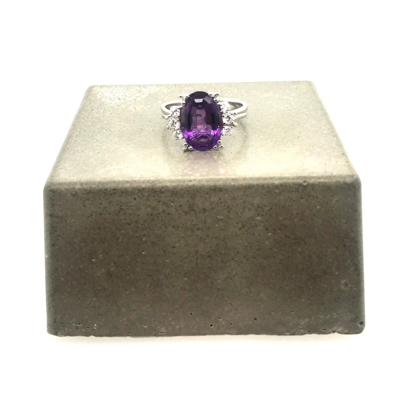 Ring Weißgold 750 / 18 ct. mit Amethyst & Brillanten