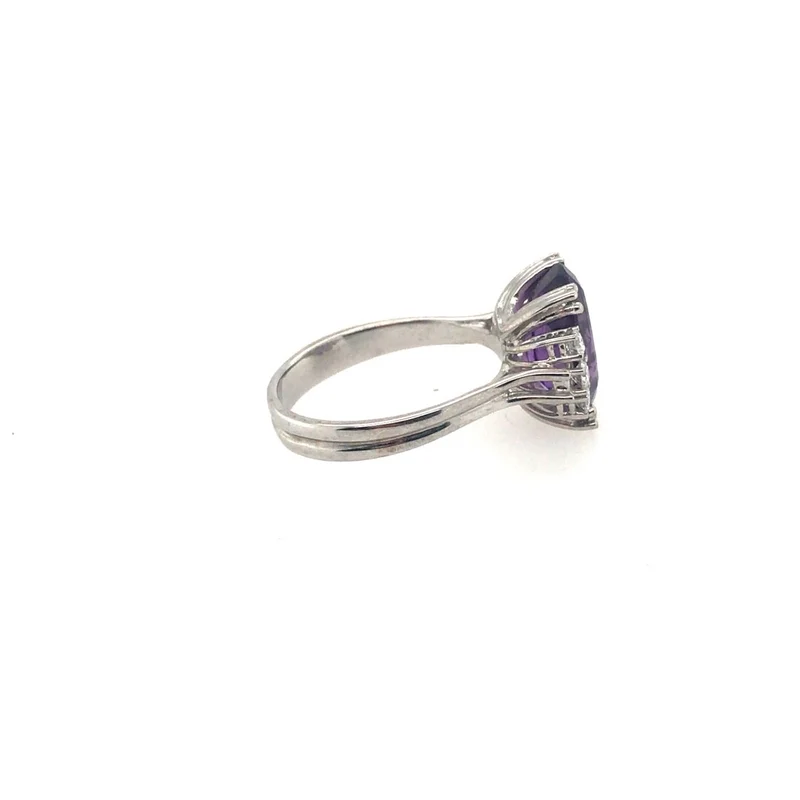 Ring Weißgold 750 / 18 ct. mit Amethyst & Brillanten